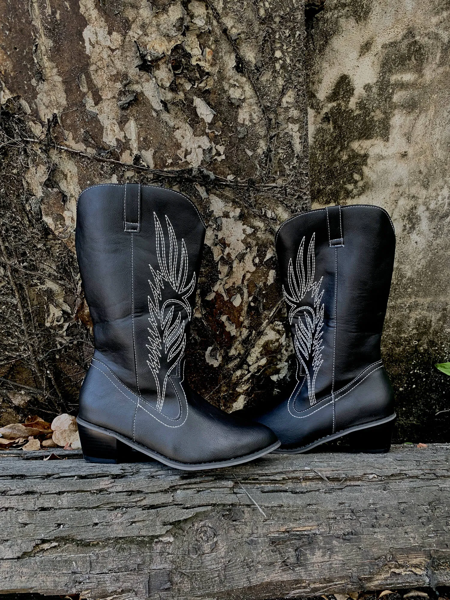 Angel Wing Embroidered Cowboy Heel Knee Boots - Black