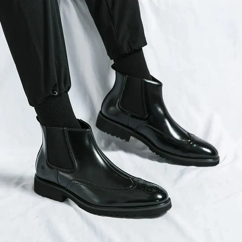 Baylor Sleek Chelsea Boots