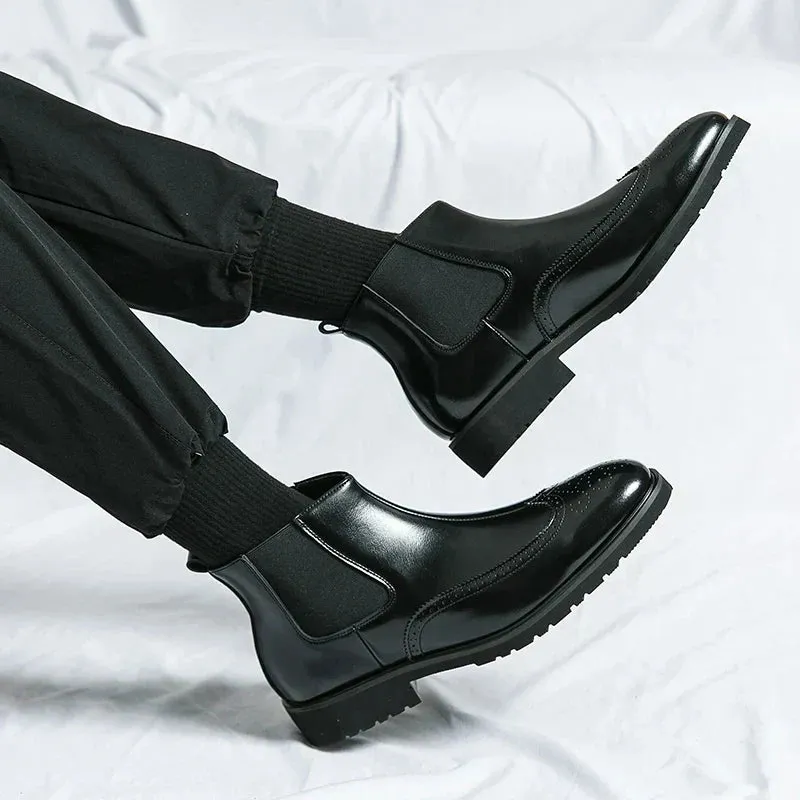 Baylor Sleek Chelsea Boots