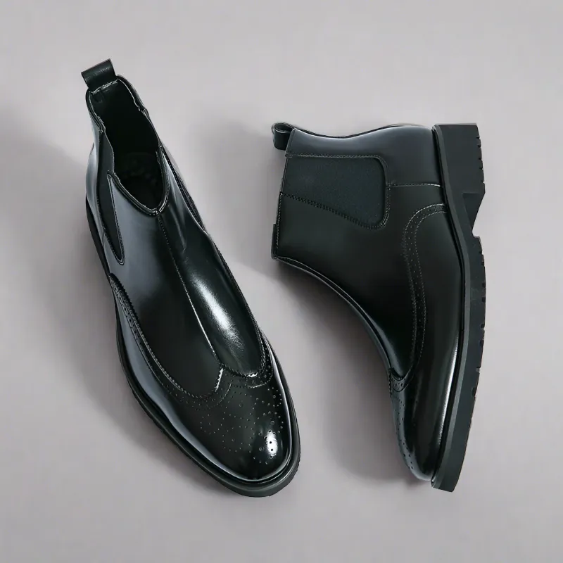 Baylor Sleek Chelsea Boots