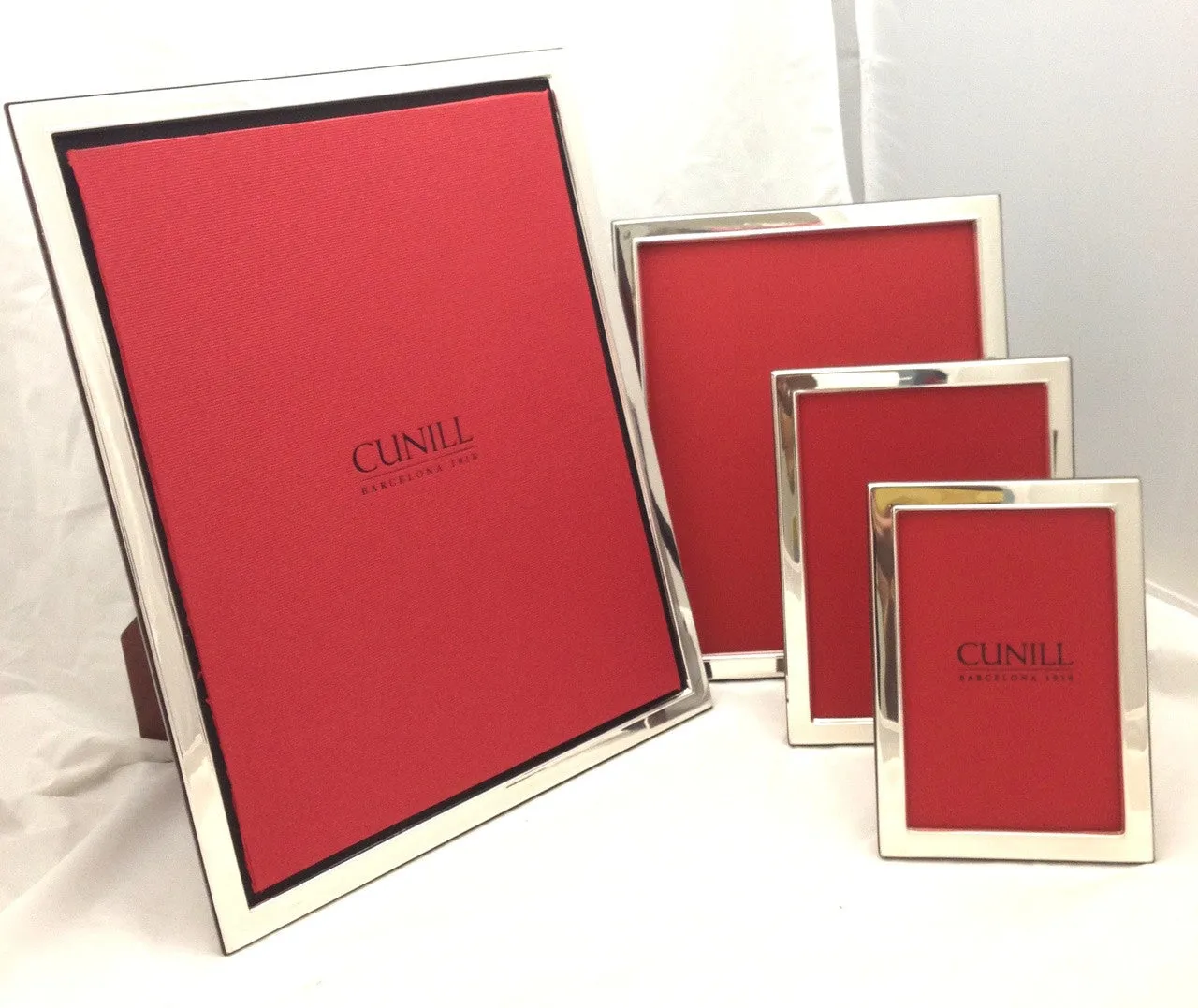 Cunill Plain' (1/2" Border) 11x14 Sterling Silver Picture Frame