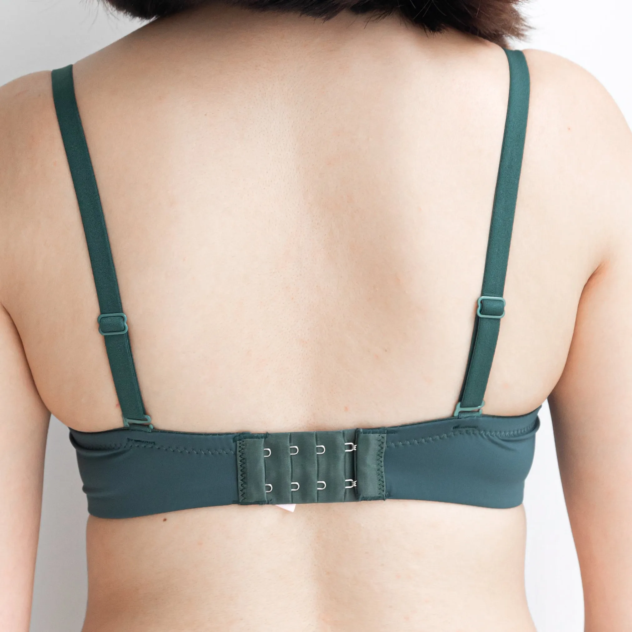Effortlessly Fresh! Soft Lightly-Lined Wireless Bra in Emerald Green (Size XL Only)