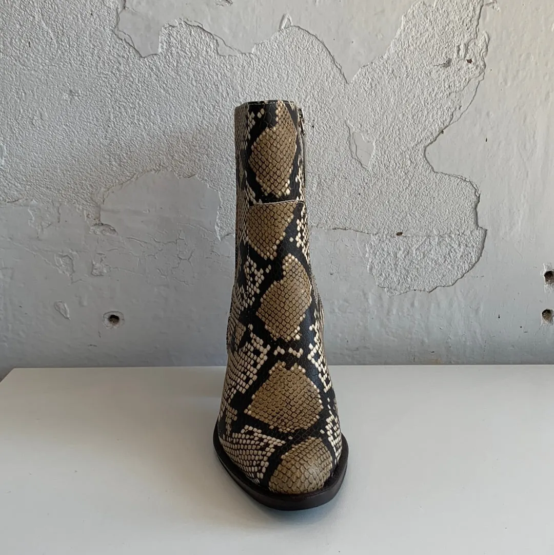EOS Ellen Beige Snake - LAST PAIR size 40