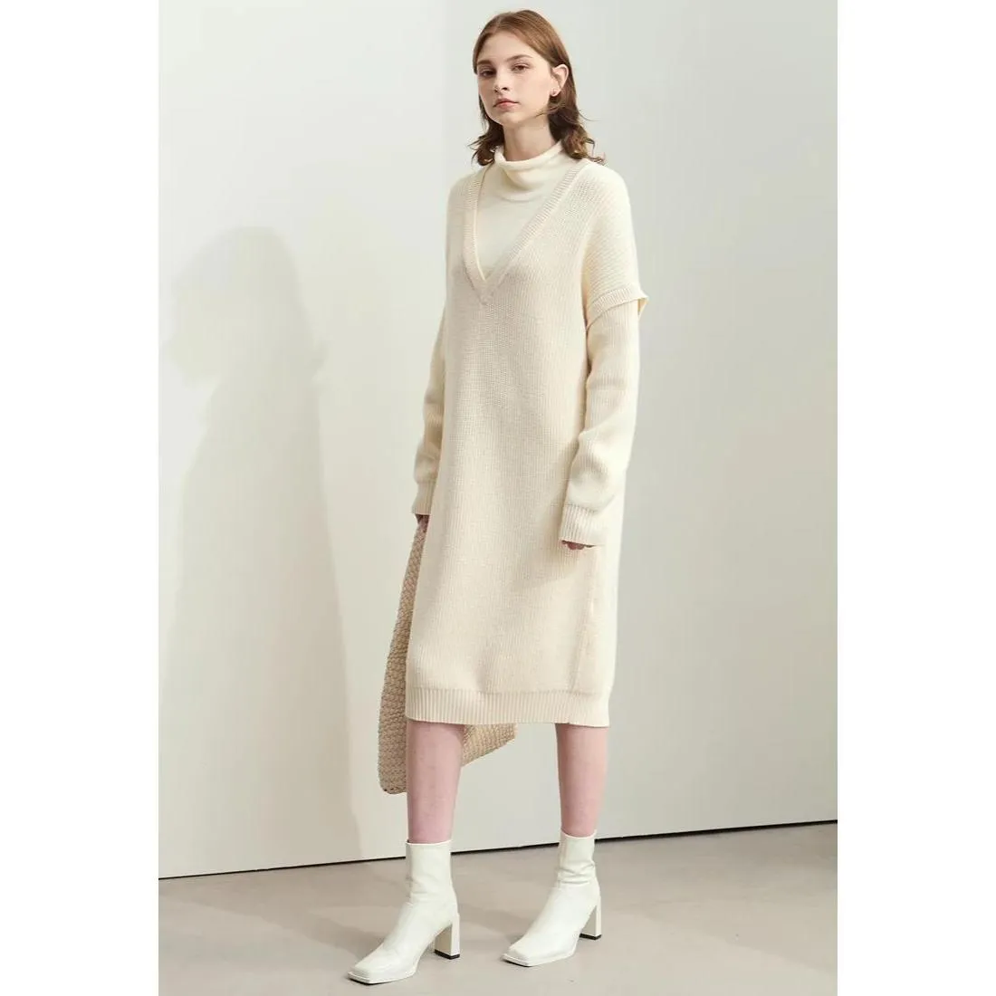 Minimalist Women's Midi Knitted Dress