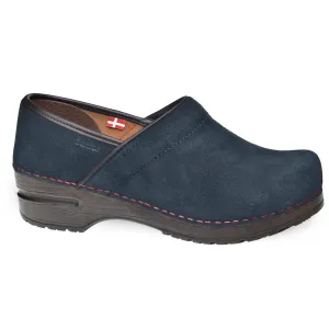 Nina Women's Clog in Midnight