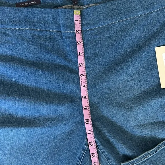 NWT NYDJ Bailey Relaxed Str Nottinghill Jeans