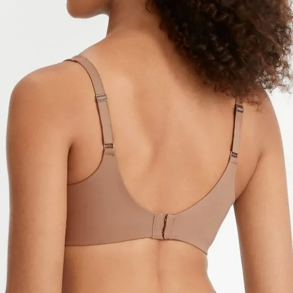 🌼SPANX LOW PROFILE WIRELESS MINIMIZER BRA SIZE 34DDD