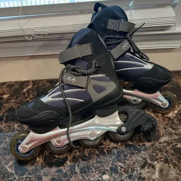 Ultra Wheels In Line Skates Axis Light 16 M Size 7 Men/8.5 Women
