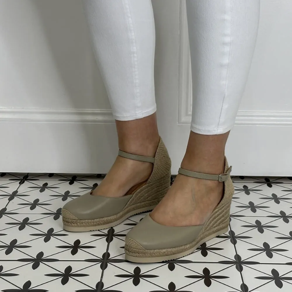 UNISA CACERES Espadrilles Matcha Green