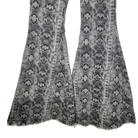Women's Free People Snake Just Float On High-Rise Flare Jeans Size 28